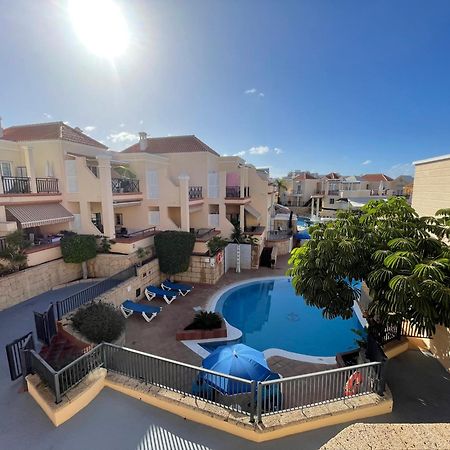 Sarah'S Apartment - Playa Fanabe Адехе Екстериор снимка