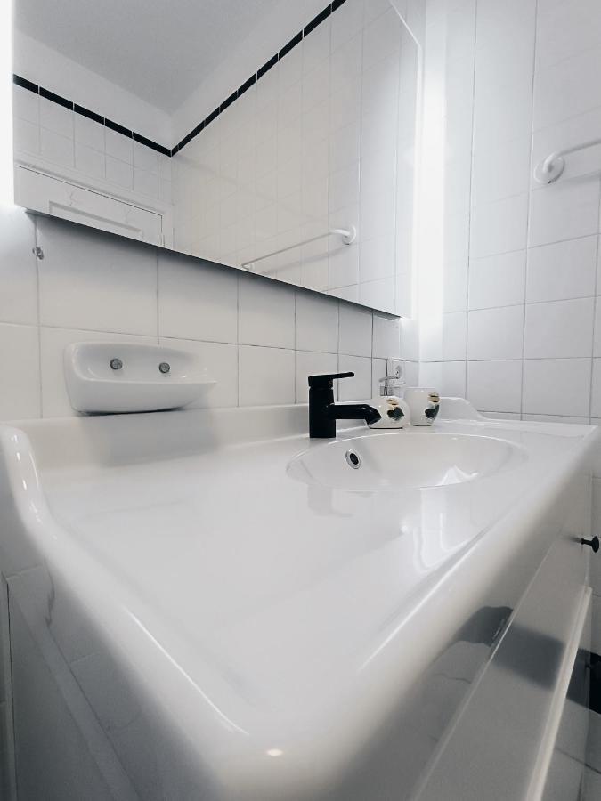 Sarah'S Apartment - Playa Fanabe Адехе Екстериор снимка