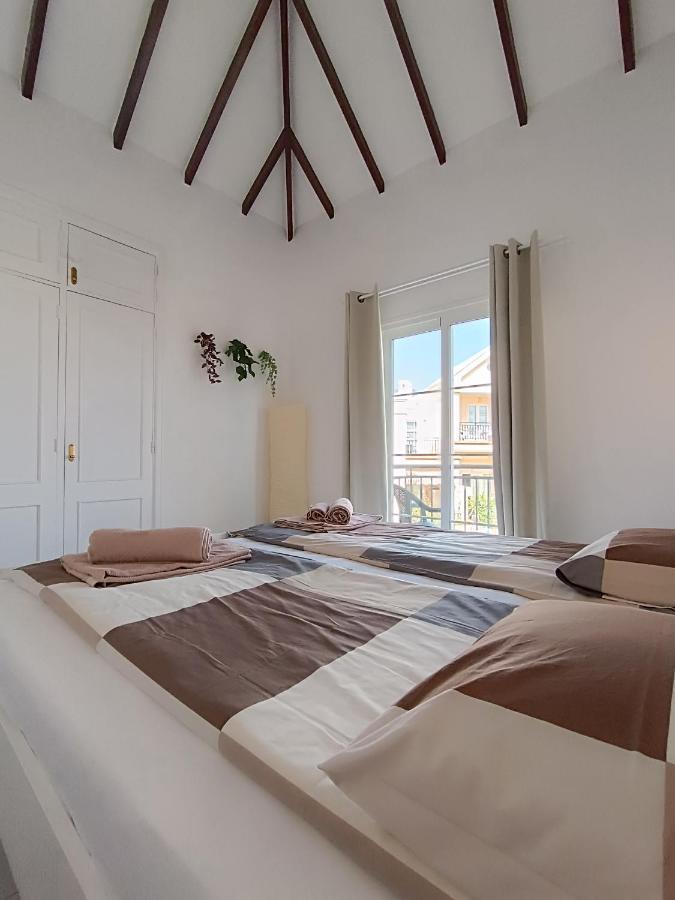 Sarah'S Apartment - Playa Fanabe Адехе Екстериор снимка