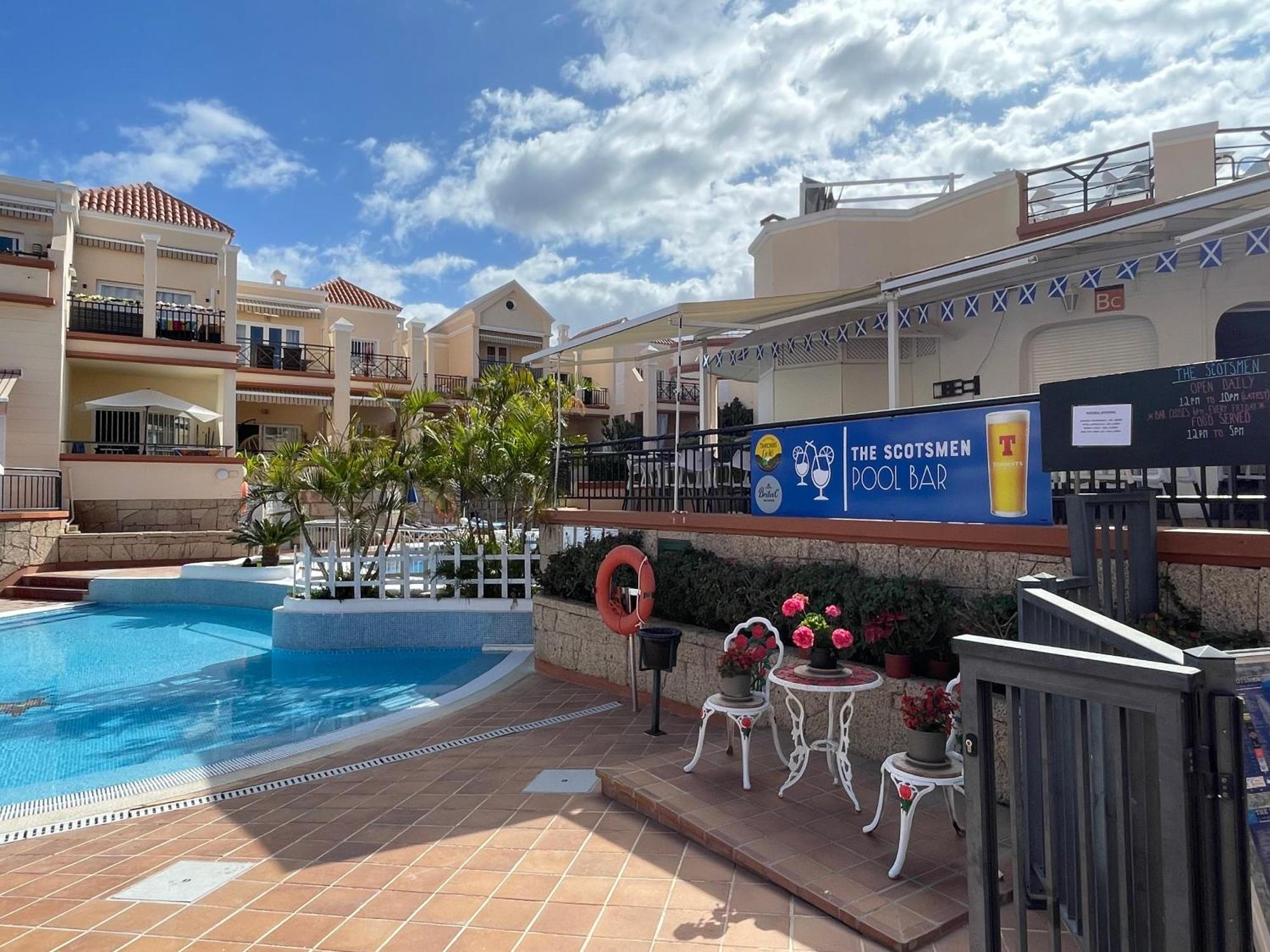 Sarah'S Apartment - Playa Fanabe Адехе Екстериор снимка
