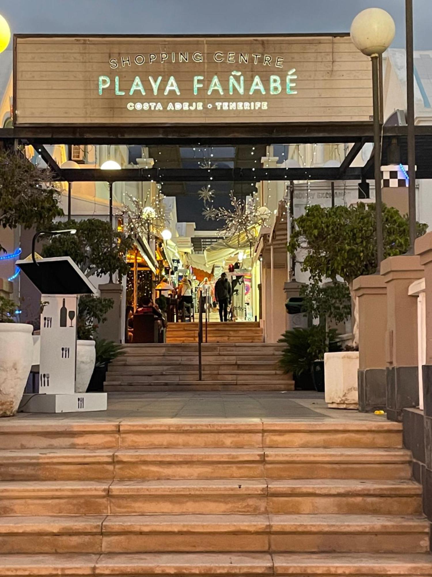 Sarah'S Apartment - Playa Fanabe Адехе Екстериор снимка