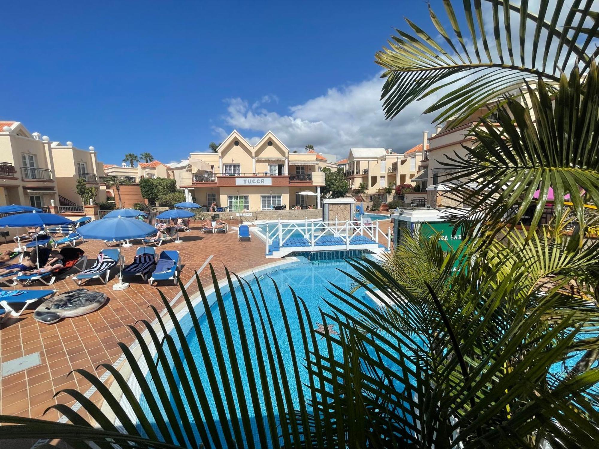 Sarah'S Apartment - Playa Fanabe Адехе Екстериор снимка